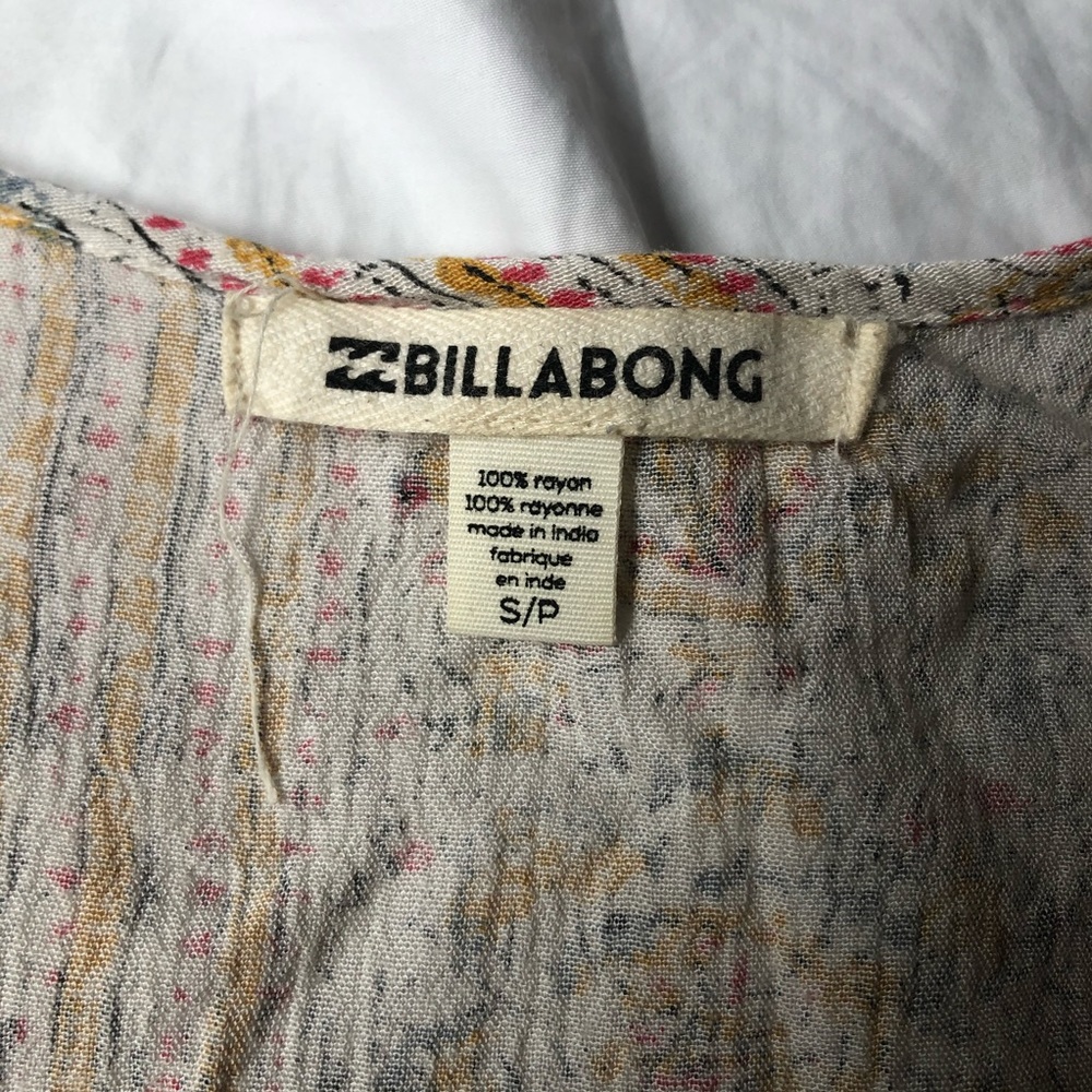 Billabong Bell-Sleeve Floral Dress - Picture 4 of 4